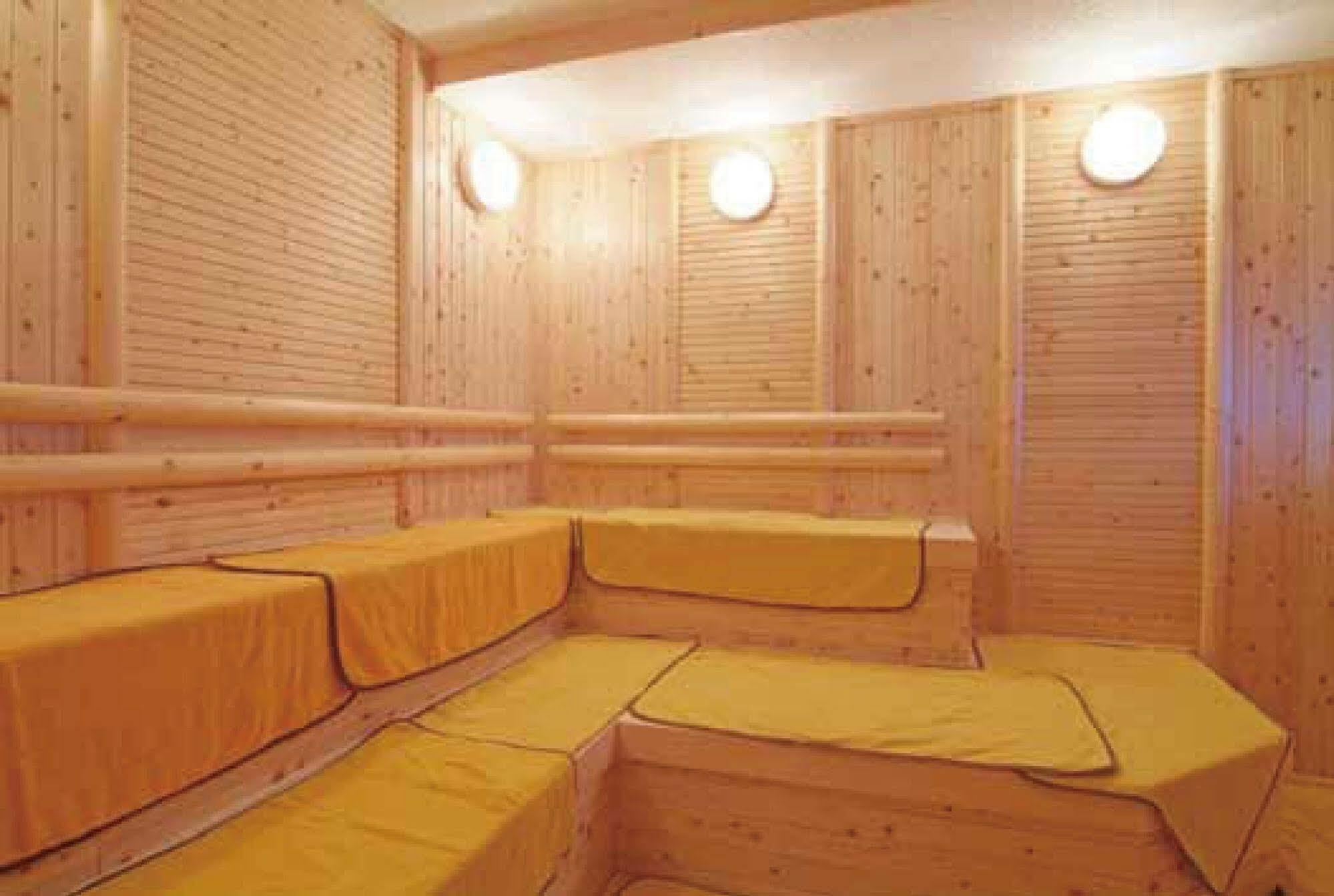 Hotel Route Inn Grand Ueda Ekimae Exterior photo